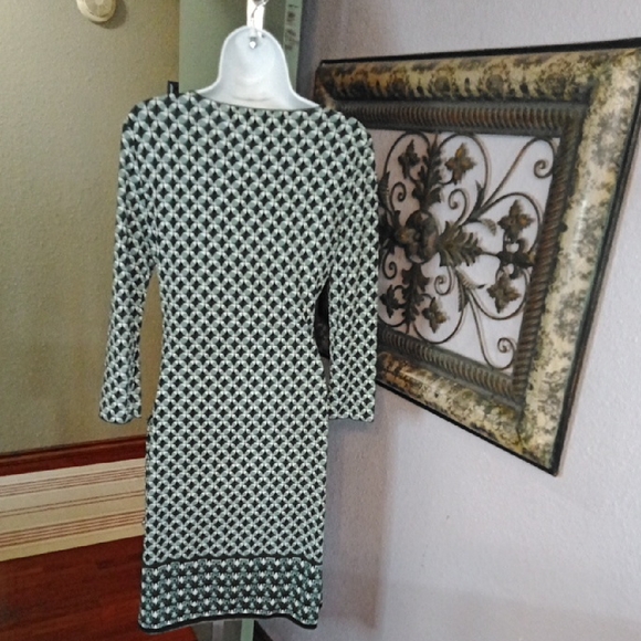 EUC Max Studio Green Ruch Tie Front Geometric Print  Dress Sz M - Picture 3 of 10